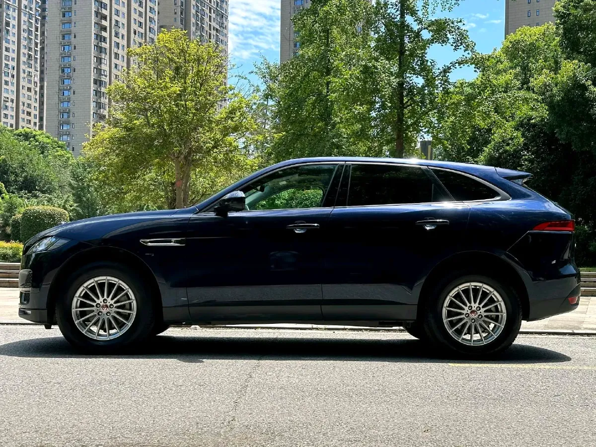 2020 Jaguar F-PACE 2.0T 250HP L4 8AT,autocango,china used car exporter,china ev exporter,chinese used car exporter,chinese used ev exporter