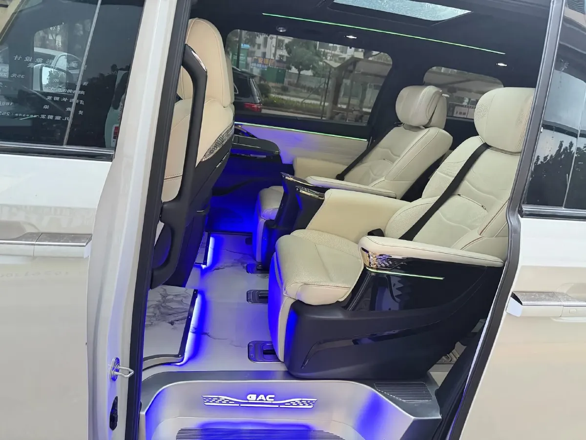 2023 GAC Trumpchi M8 2.0T 252HP L4 8AT,autocango,china used car exporter,china ev exporter,chinese used car exporter,chinese used ev exporter