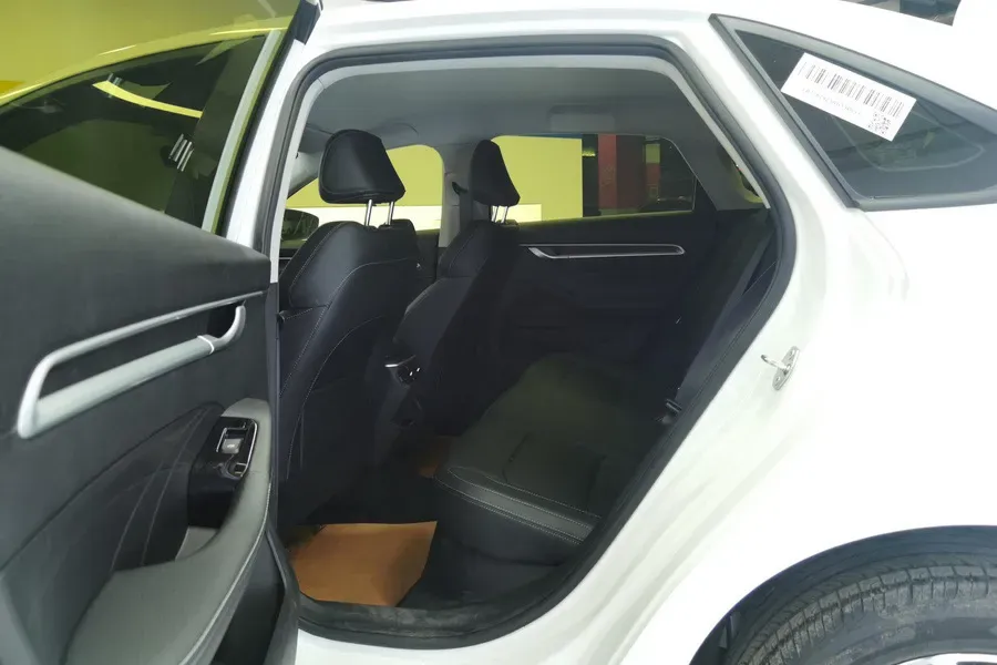 2025 Geely Emgrand 1.5L 127HP L4 CVT,autocango,china used car exporter,china ev exporter,chinese used car exporter,chinese used ev exporter