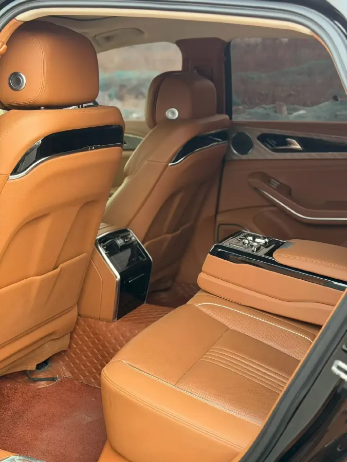 2020 HongQi H9 2.0T 252HP L4 7DCT,autocango,china used car exporter,china ev exporter,chinese used car exporter,chinese used ev exporter