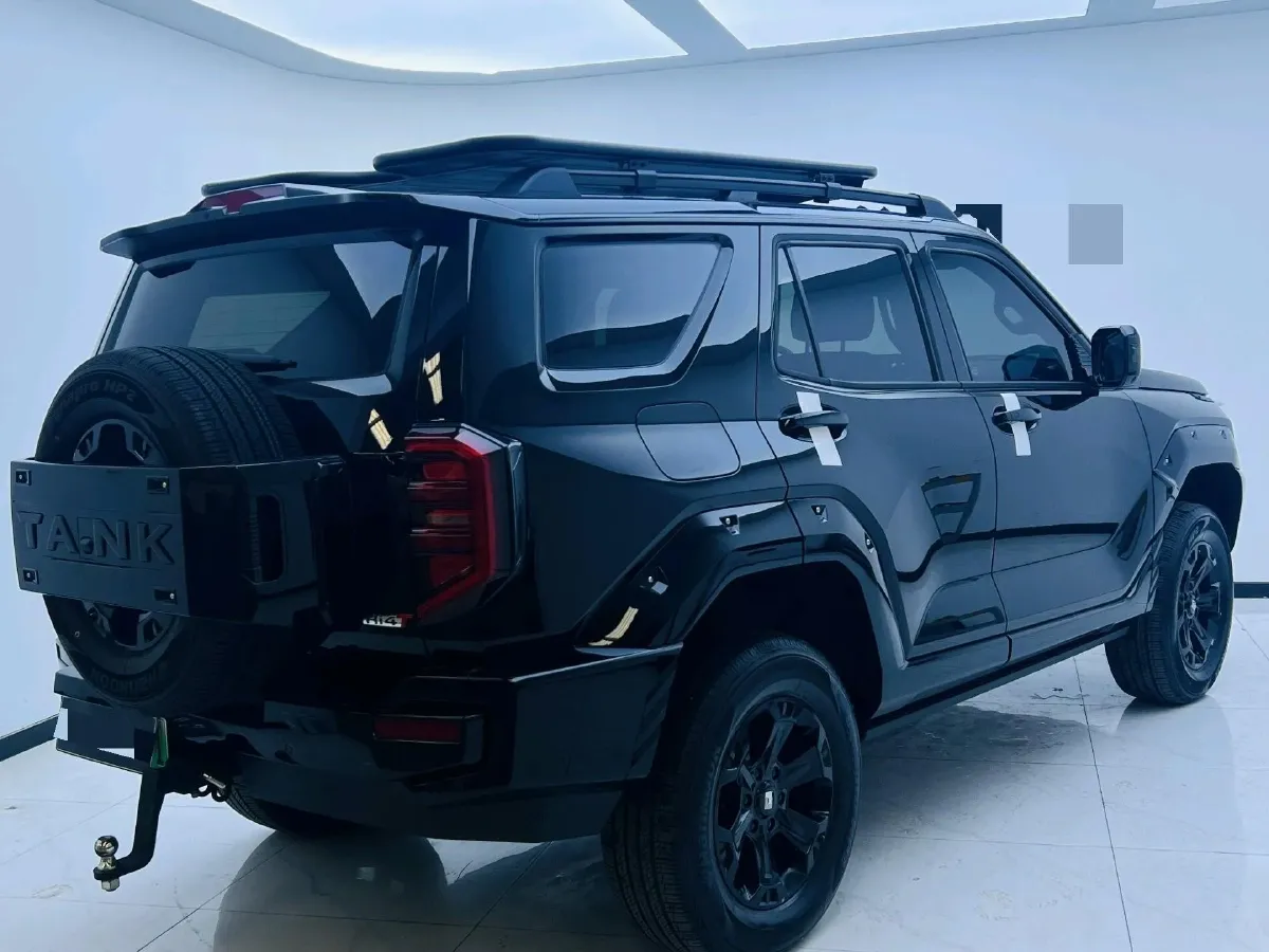 2024 Tank 400 2.0T 252HP L4 9AT PHEV 36.7/37.1KWH,autocango,china used car exporter,china ev exporter,chinese used car exporter,chinese used ev exporter