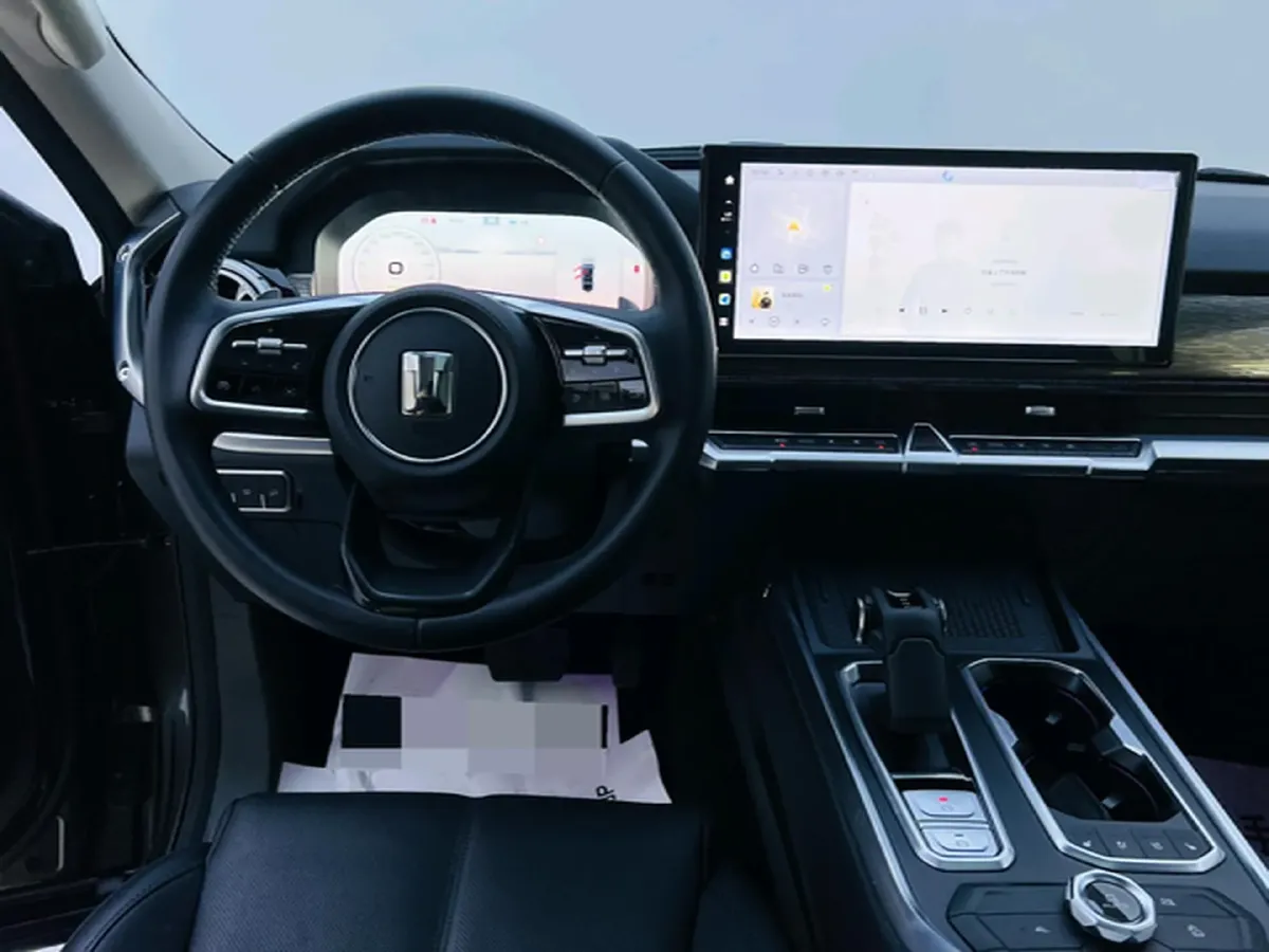 2024 Tank 400 2.0T 252HP L4 9AT PHEV 36.7/37.1KWH,autocango,china used car exporter,china ev exporter,chinese used car exporter,chinese used ev exporter