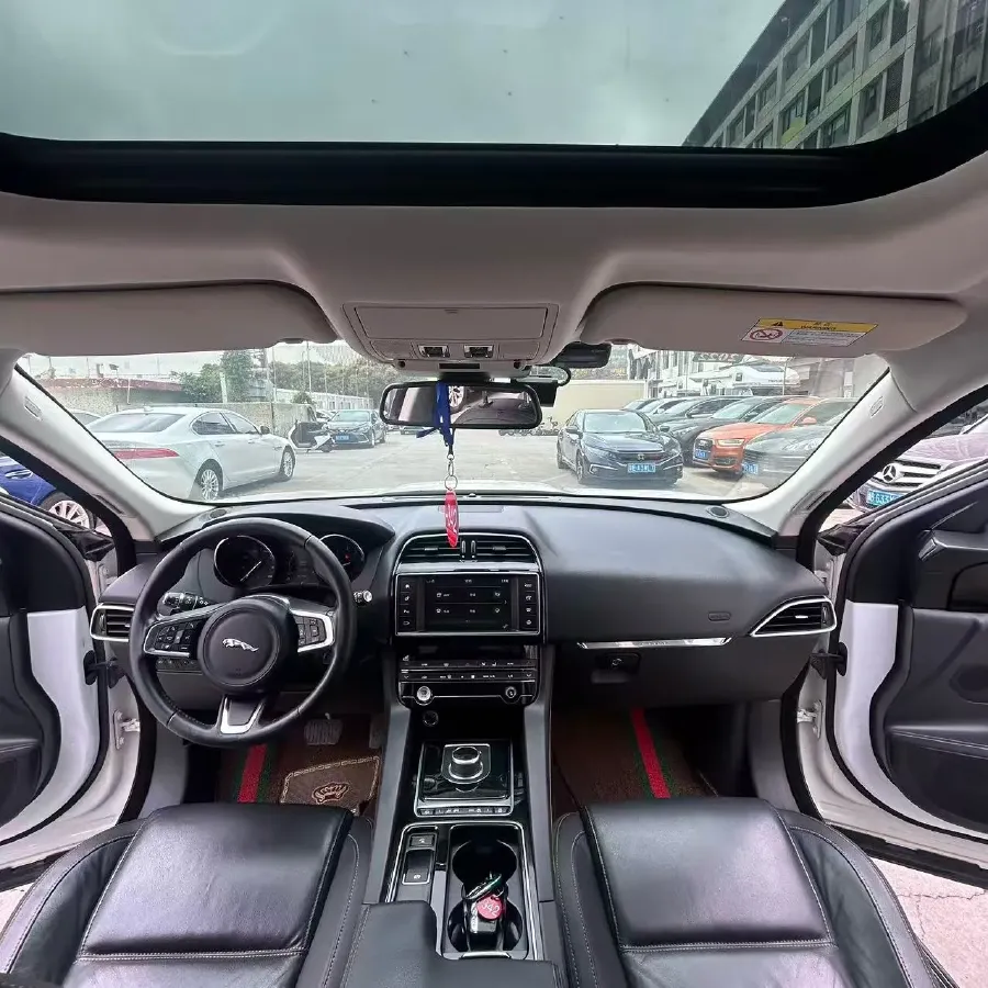 2018 Jaguar F-PACE 2.0T 250HP L4 8AT,autocango,china used car exporter,china ev exporter,chinese used car exporter,chinese used ev exporter