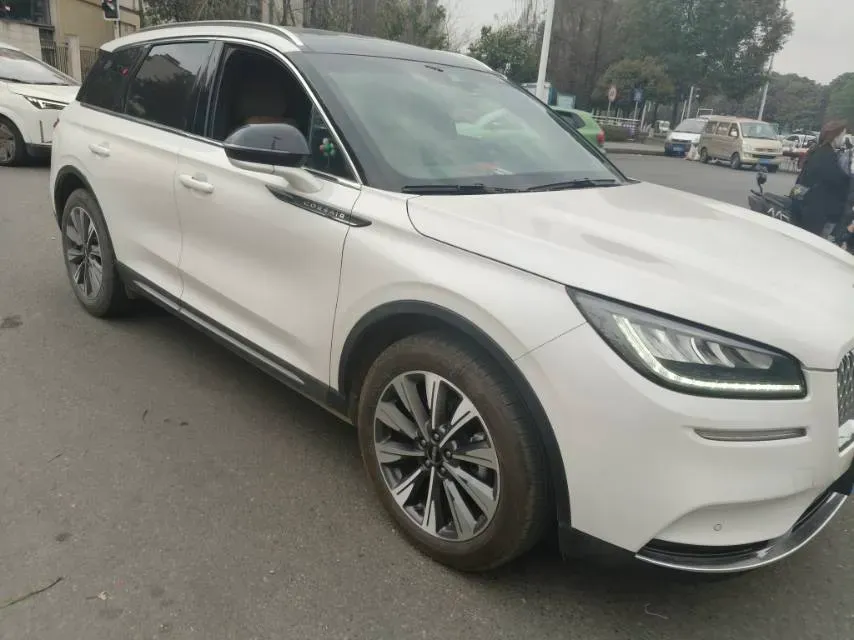 2022 Lincoln Corsair 2.0T 245HP L4 8AT,autocango,china used car exporter,china ev exporter,chinese used car exporter,chinese used ev exporter