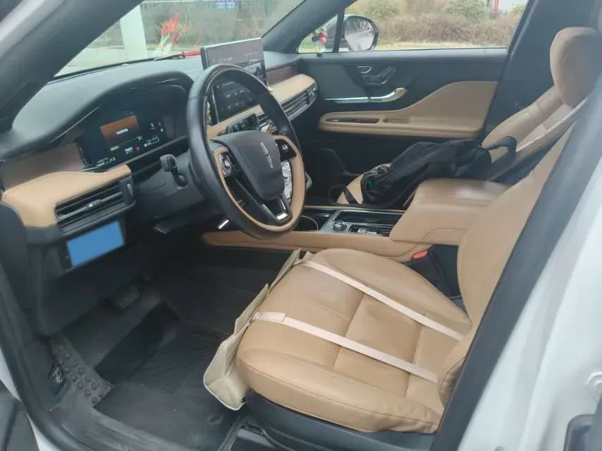 2022 Lincoln Corsair 2.0T 245HP L4 8AT,autocango,china used car exporter,china ev exporter,chinese used car exporter,chinese used ev exporter