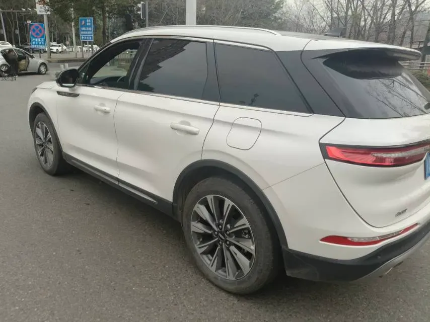 2022 Lincoln Corsair 2.0T 245HP L4 8AT,autocango,china used car exporter,china ev exporter,chinese used car exporter,chinese used ev exporter