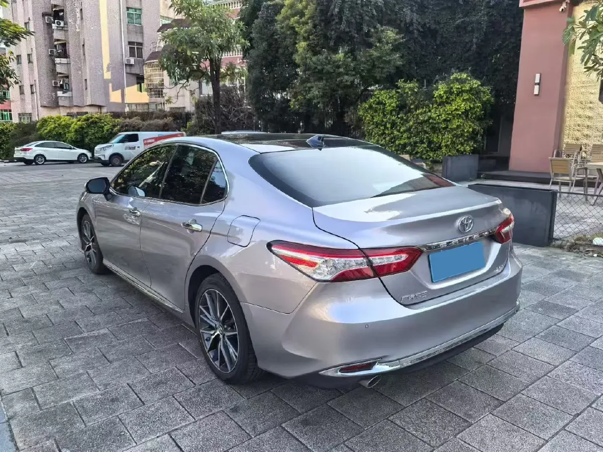 2021 Toyota Camry 2.5L 209HP L4 8AT,autocango,china used car exporter,china ev exporter,chinese used car exporter,chinese used ev exporter