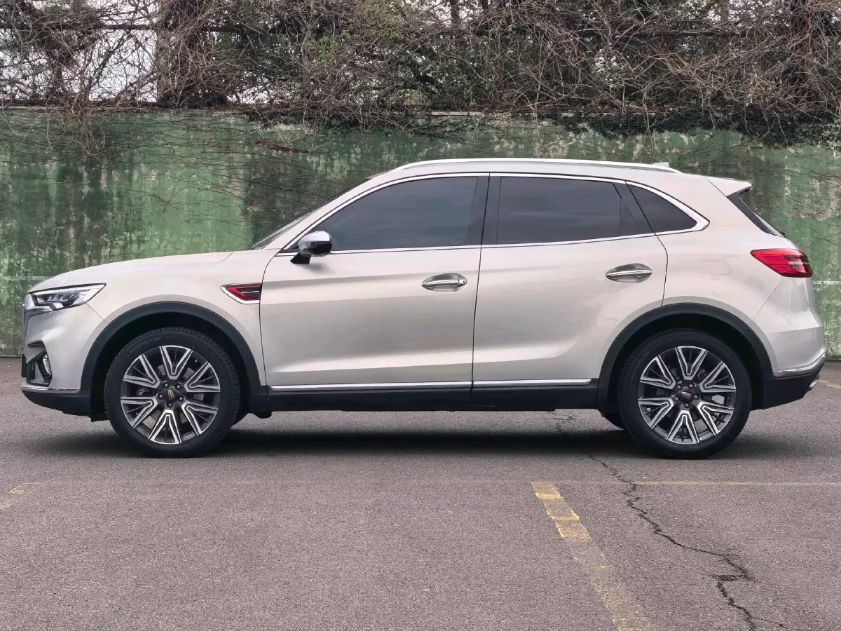 2022 HongQi HS5 2.0T 224HP L4 6AT,autocango,china used car exporter,china ev exporter,chinese used car exporter,chinese used ev exporter