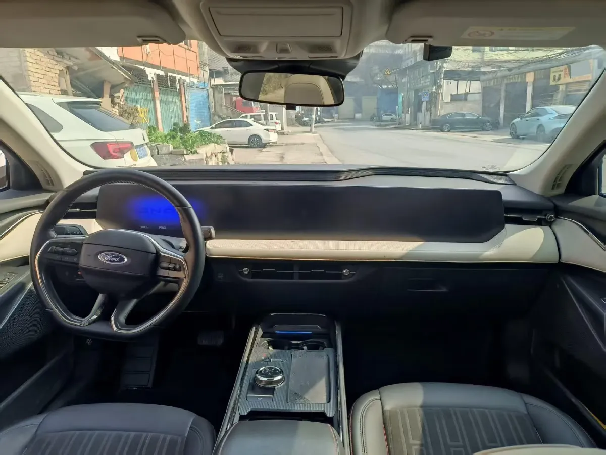 2022 Ford Mondeo 2.0T 238HP L4 8AT,autocango,china used car exporter,china ev exporter,chinese used car exporter,chinese used ev exporter