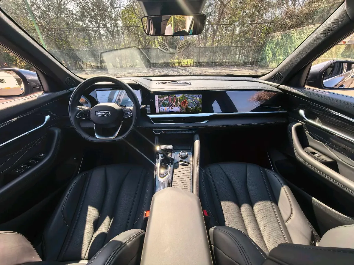 2024 Geely Monjaro 2.0T 218HP L4 7DCT,autocango,china used car exporter,china ev exporter,chinese used car exporter,chinese used ev exporter