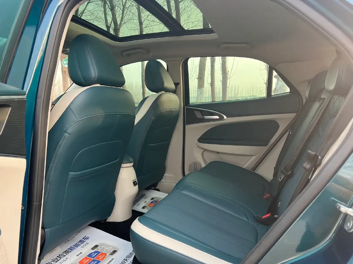 2022 ChangAn CS75 Plus 1.5T 178HP L4 6AT,autocango,china used car exporter,china ev exporter,chinese used car exporter,chinese used ev exporter