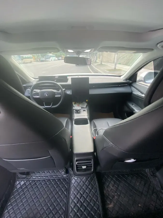 2024 ChangAn Eado 1.5T 170HP L4 7DCT,autocango,china used car exporter,china ev exporter,chinese used car exporter,chinese used ev exporter