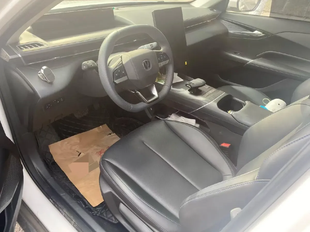 2024 ChangAn Eado 1.5T 170HP L4 7DCT,autocango,china used car exporter,china ev exporter,chinese used car exporter,chinese used ev exporter