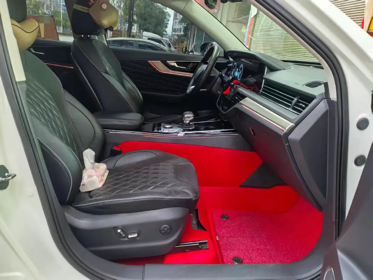 2019 HongQi HS5 2.0T 224HP L4 6AT,autocango,china used car exporter,china ev exporter,chinese used car exporter,chinese used ev exporter