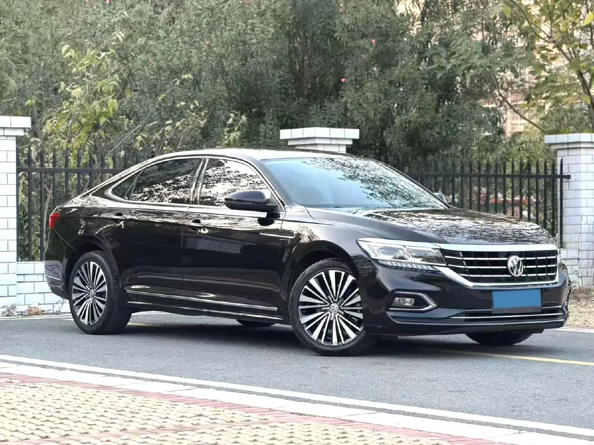 2020 Volkswagen Passat 2.0T 186HP L4 7DCT,autocango,china used car exporter,china ev exporter,chinese used car exporter,chinese used ev exporter
