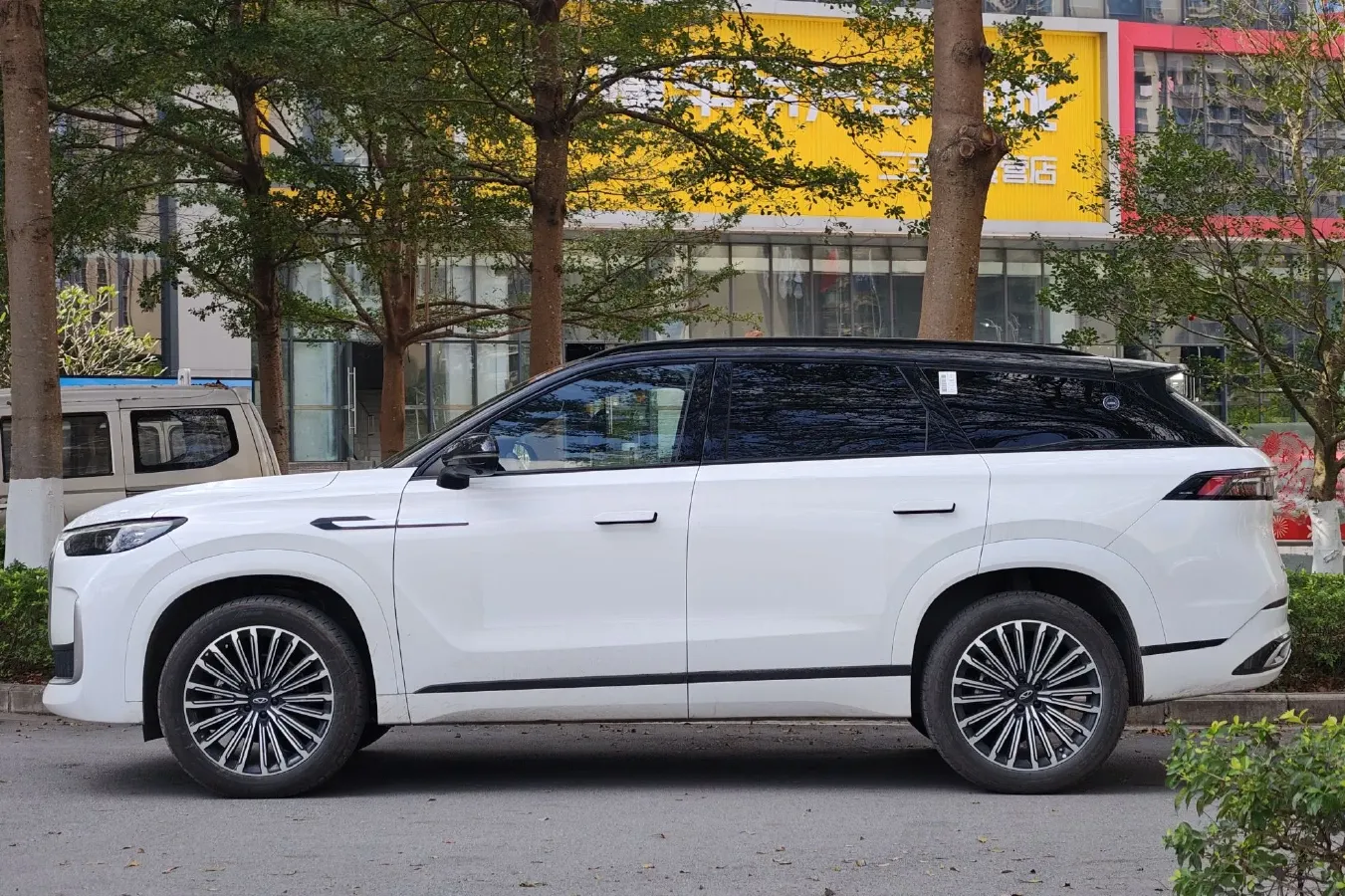 2025 Chery Tiggo 9 2.0T 261HP L4 8AT,autocango,china used car exporter,china ev exporter,chinese used car exporter,chinese used ev exporter