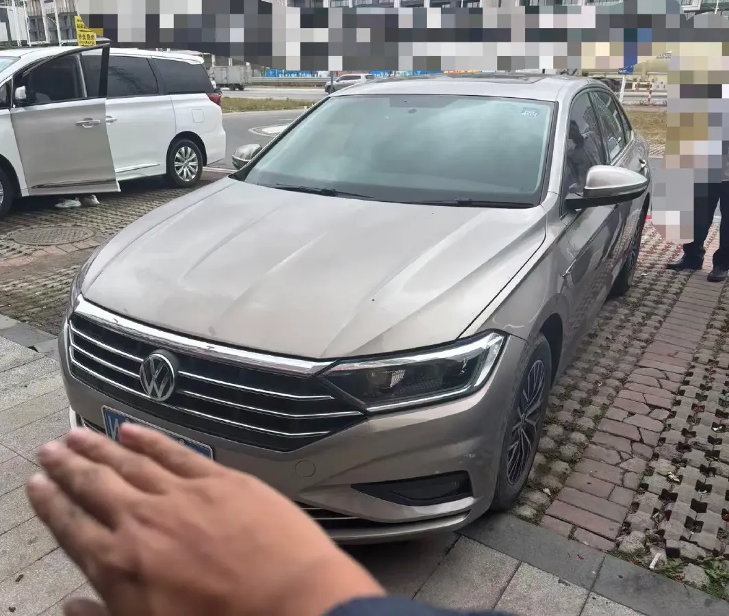 2019 Jeep Renegade 1.3T 173HP L4 7DCT,autocango,china used car exporter,china ev exporter,chinese used car exporter,chinese used ev exporter