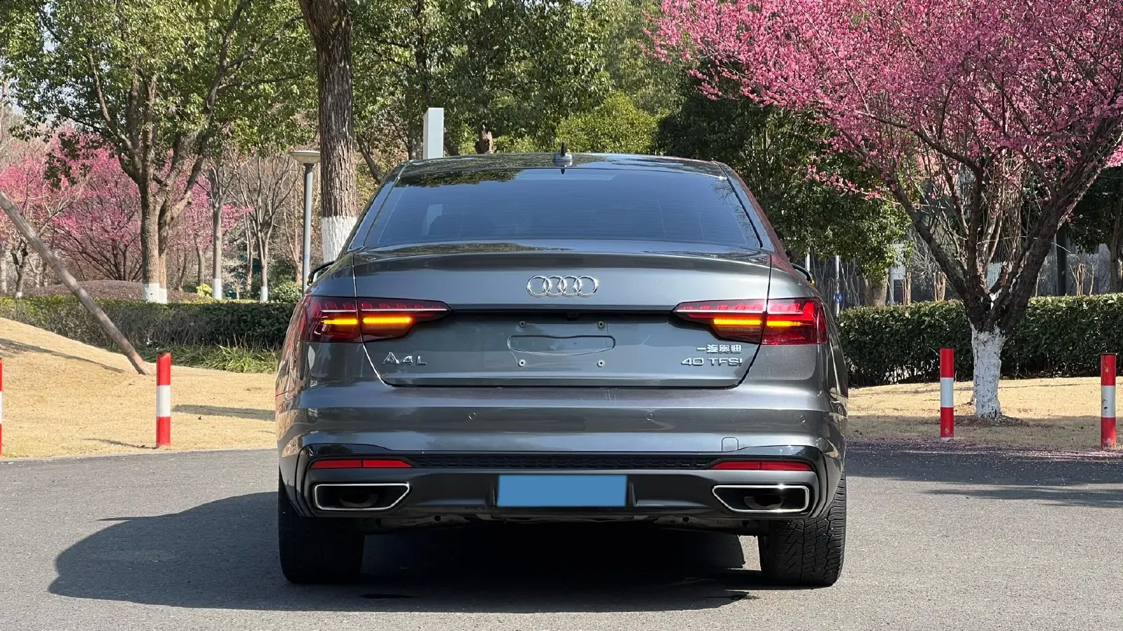 2023 Audi A4L 2.0T 190HP L4 7DCT,autocango,china used car exporter,china ev exporter,chinese used car exporter,chinese used ev exporter