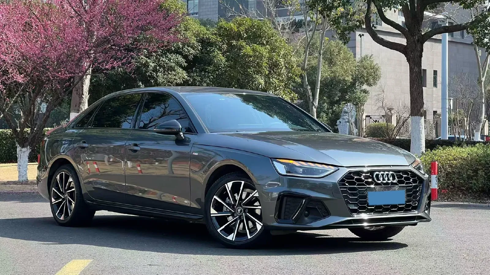 2023 Audi A4L 2.0T 190HP L4 7DCT,autocango,china used car exporter,china ev exporter,chinese used car exporter,chinese used ev exporter