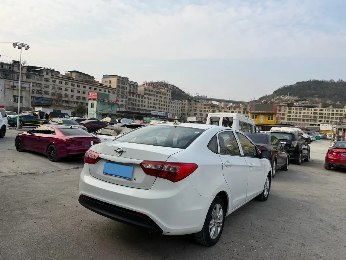 2017 HaiMa M3 1.5L 112HP L4 5MT,autocango,china used car exporter,china ev exporter,chinese used car exporter,chinese used ev exporter