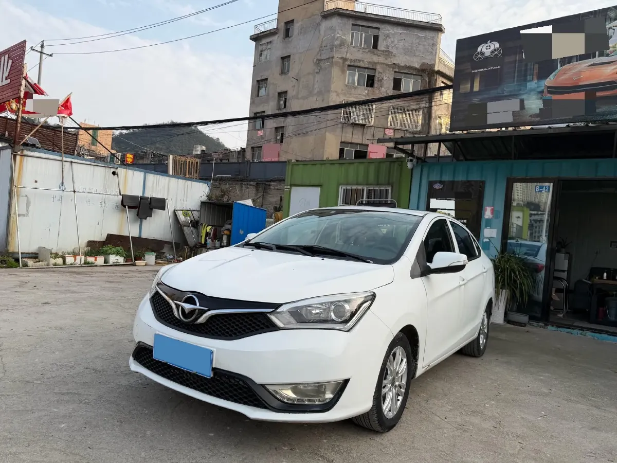 2017 HaiMa M3 1.5L 112HP L4 5MT,autocango,china used car exporter,china ev exporter,chinese used car exporter,chinese used ev exporter