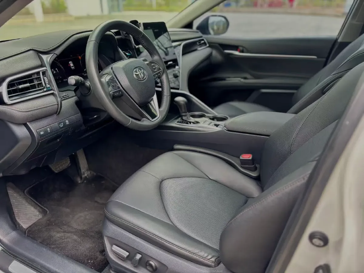 2021 Toyota Camry 2.5L 178HP L4 E-CVT Hybrid,autocango,china used car exporter,china ev exporter,chinese used car exporter,chinese used ev exporter