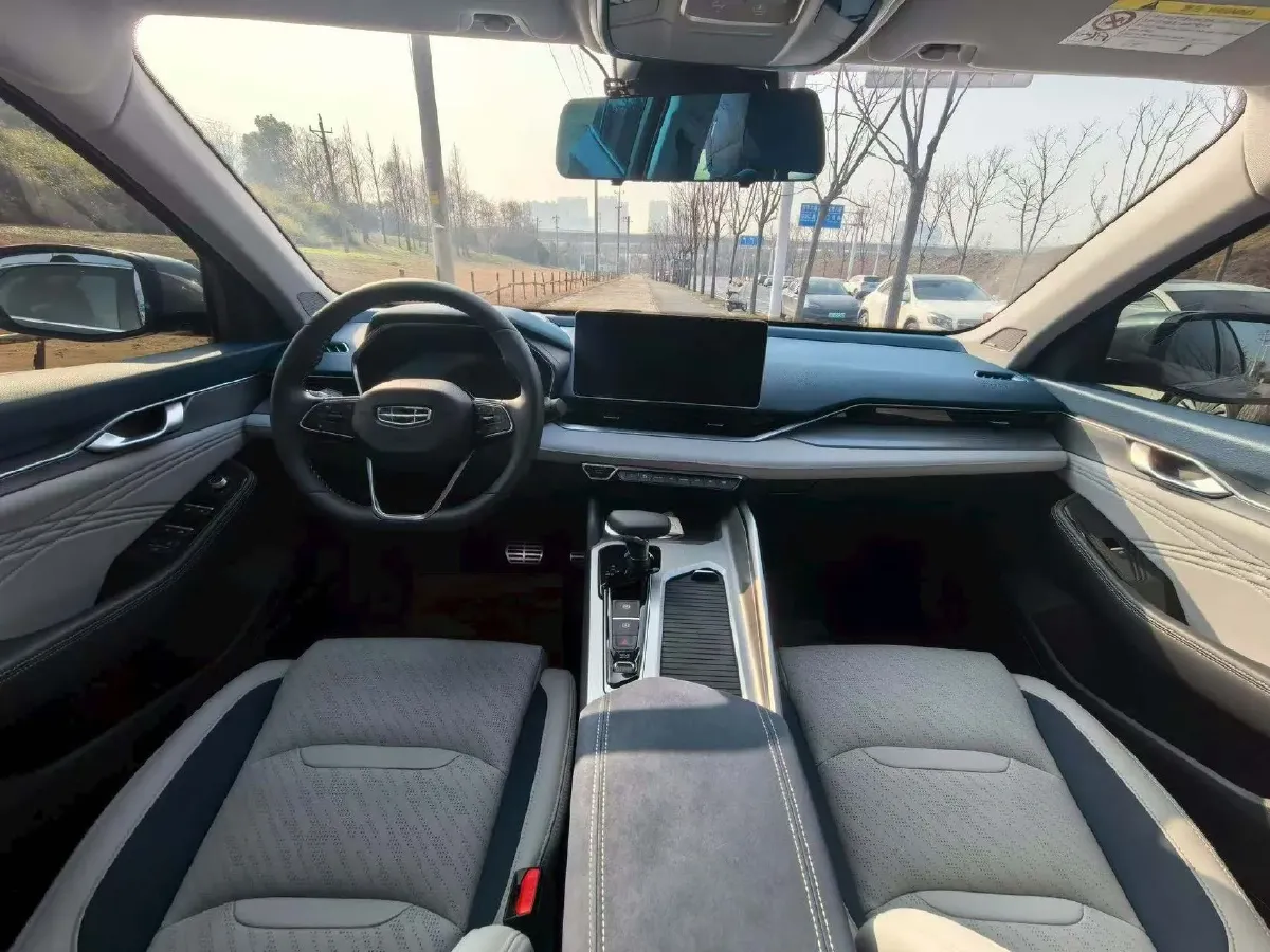 2021 Geely Preface 2.0T 190HP L4 7DCT,autocango,china used car exporter,china ev exporter,chinese used car exporter,chinese used ev exporter