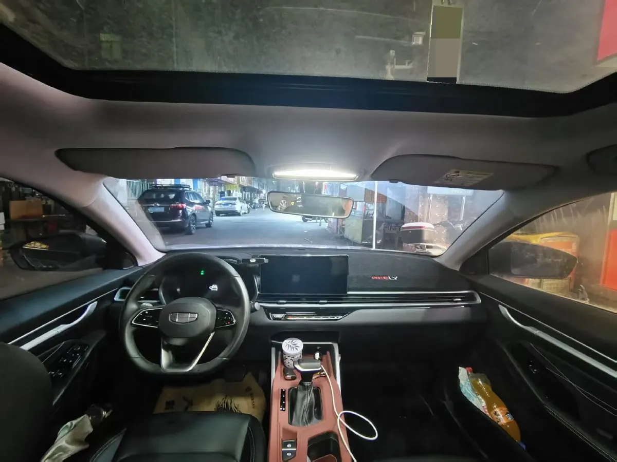 2025 Geely Emgrand 1.5L 127HP L4 CVT,autocango,china used car exporter,china ev exporter,chinese used car exporter,chinese used ev exporter