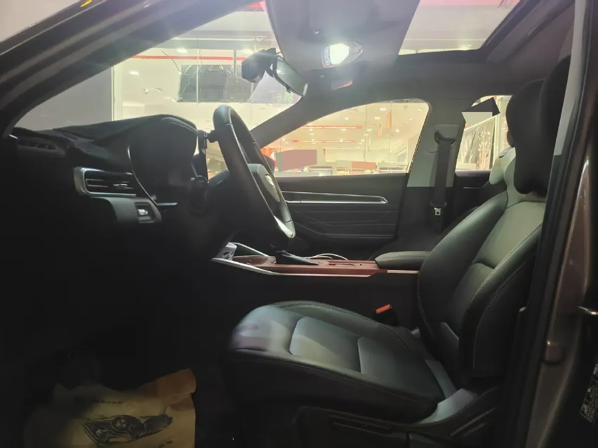 2025 Geely Emgrand 1.5L 127HP L4 CVT,autocango,china used car exporter,china ev exporter,chinese used car exporter,chinese used ev exporter