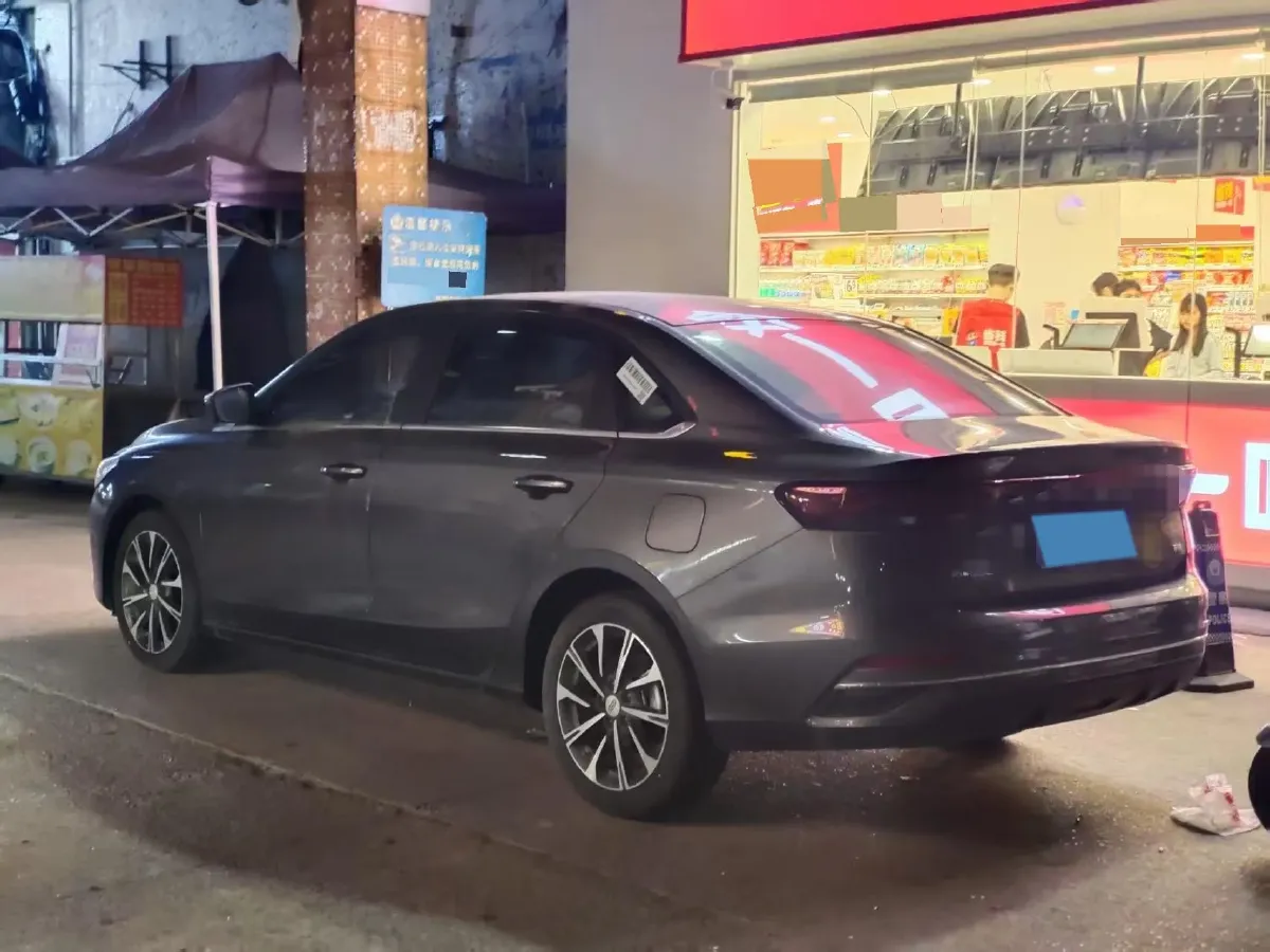 2025 Geely Emgrand 1.5L 127HP L4 CVT,autocango,china used car exporter,china ev exporter,chinese used car exporter,chinese used ev exporter