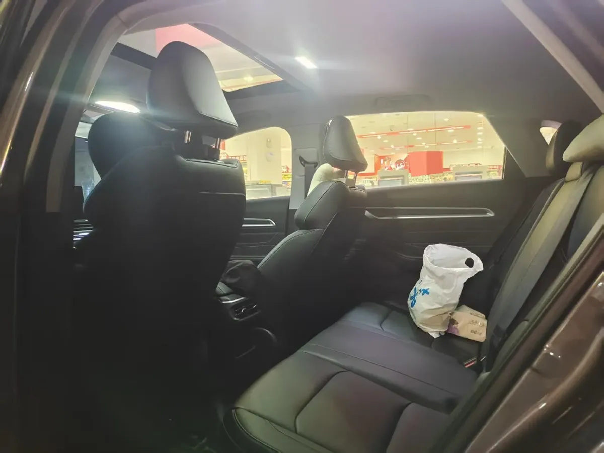 2025 Geely Emgrand 1.5L 127HP L4 CVT,autocango,china used car exporter,china ev exporter,chinese used car exporter,chinese used ev exporter