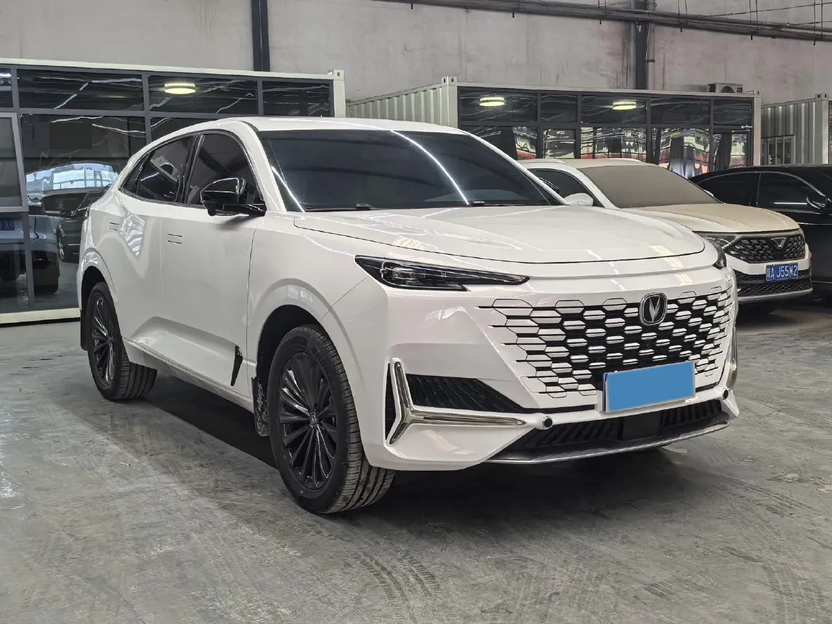 2021 ChangAn UNI-K 2.0T 233HP L4 8AT,autocango,china used car exporter,china ev exporter,chinese used car exporter,chinese used ev exporter