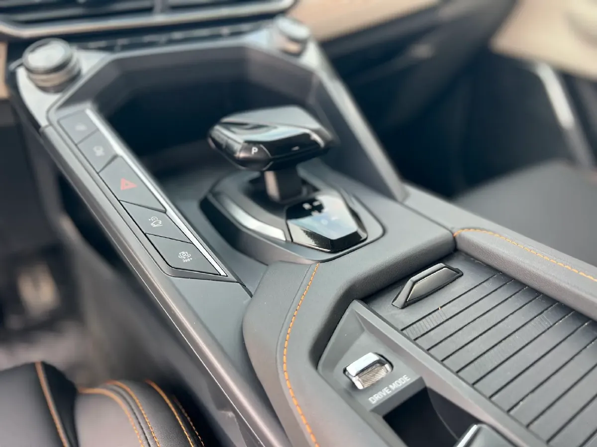 2022 Roewe i6 MAX BEV 61.1KWH,autocango,china used car exporter,china ev exporter,chinese used car exporter,chinese used ev exporter