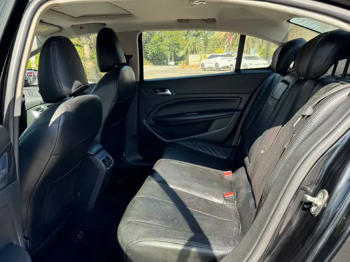 2018 Peugeot 408 1.6T 167HP L4 6AT,autocango,china used car exporter,china ev exporter,chinese used car exporter,chinese used ev exporter