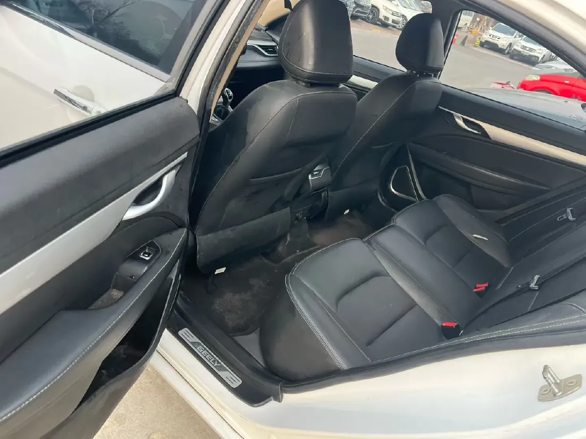 2018 Geely Emgrand 1.5L 109HP L4 5MT,autocango,china used car exporter,china ev exporter,chinese used car exporter,chinese used ev exporter