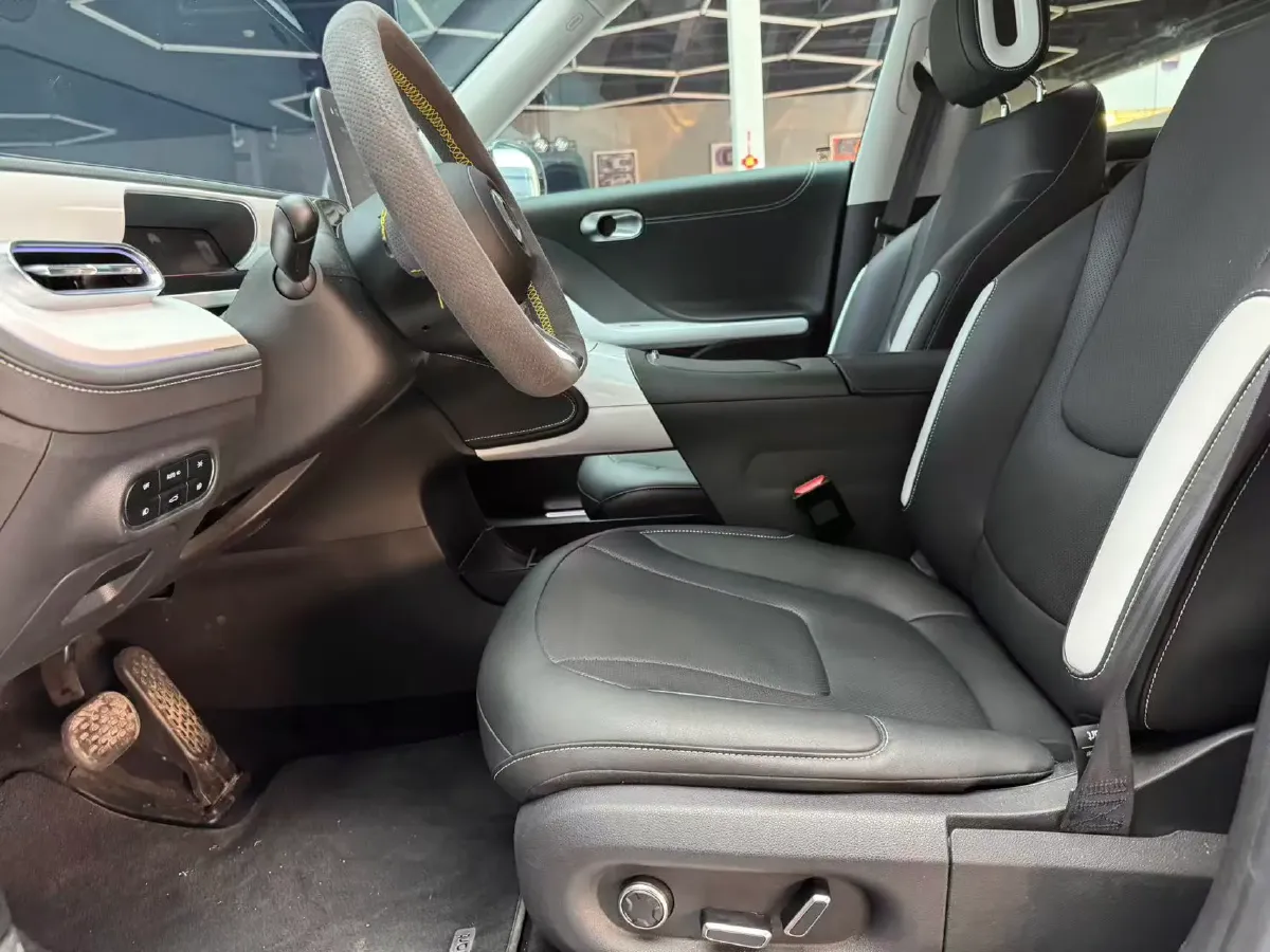 2022 Smart smart Elf 1 BEV 66KWH,autocango,china used car exporter,china ev exporter,chinese used car exporter,chinese used ev exporter