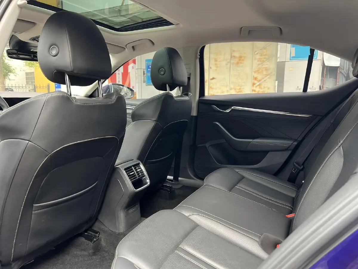 2021 Skoda Octavia 1.4T 150HP L4 7DCT,autocango,china used car exporter,china ev exporter,chinese used car exporter,chinese used ev exporter