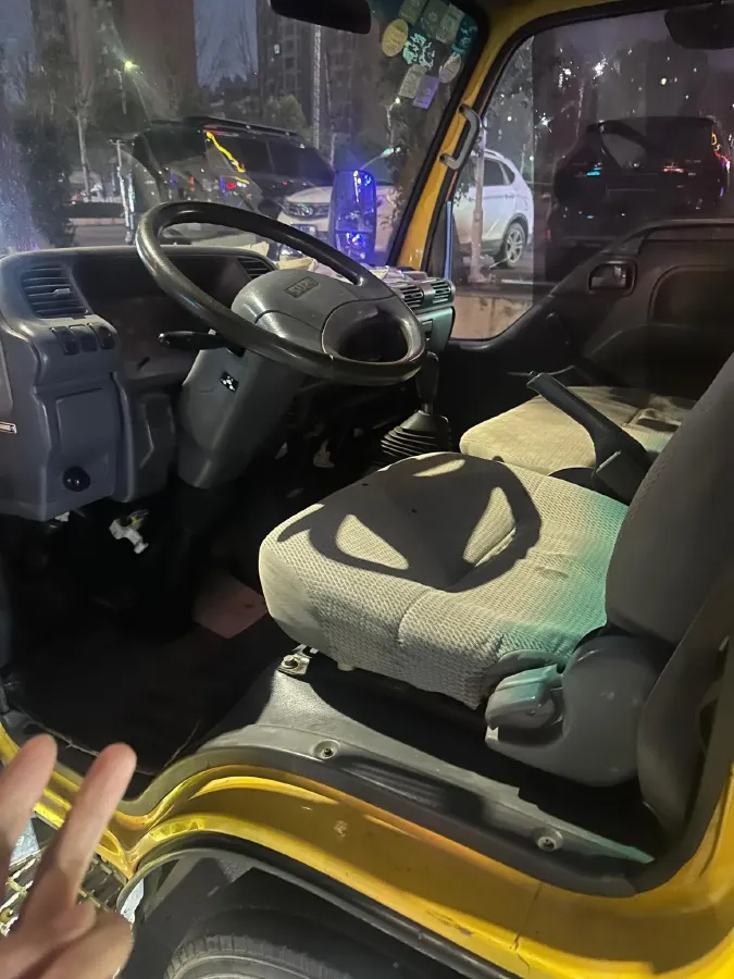 2016 Isuzu RE-MAX Jim 2.8T 109HP L4 5MT,autocango,china used car exporter,china ev exporter,chinese used car exporter,chinese used ev exporter