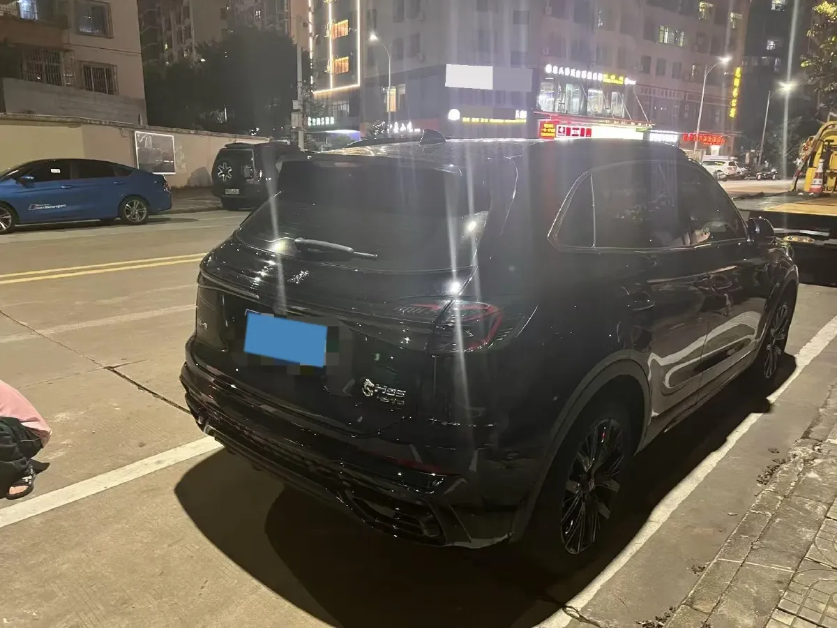 2025 HongQi HS5 2.0T 252HP L4 8AT,autocango,china used car exporter,china ev exporter,chinese used car exporter,chinese used ev exporter