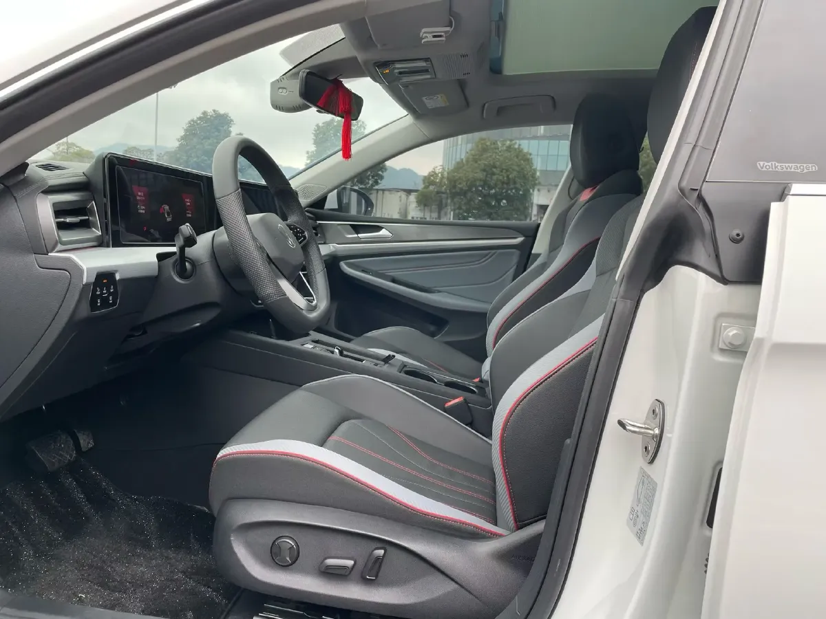 2024 Volkswagen Lamando 1.4T 150HP L4 7DCT,autocango,china used car exporter,china ev exporter,chinese used car exporter,chinese used ev exporter