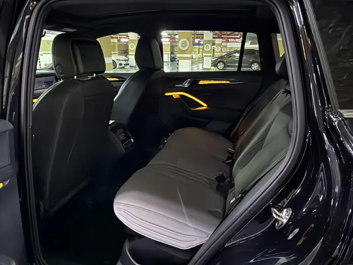 2024 Volkswagen Tiguan L 2.0T 186HP L4 7DCT,autocango,china used car exporter,china ev exporter,chinese used car exporter,chinese used ev exporter