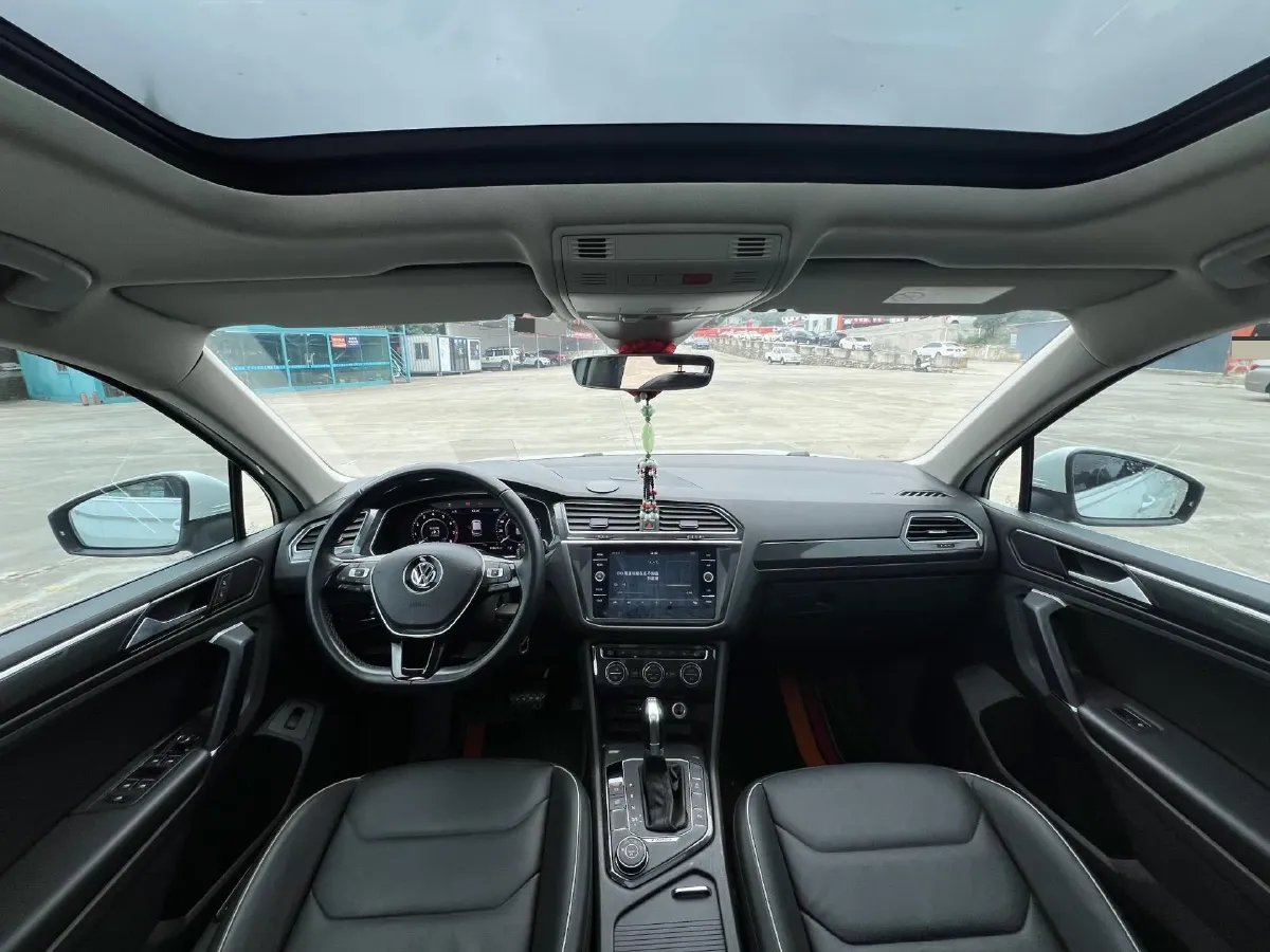 2018 Lincoln MKC 2.0T 203HP L4 6AT,autocango,china used car exporter,china ev exporter,chinese used car exporter,chinese used ev exporter