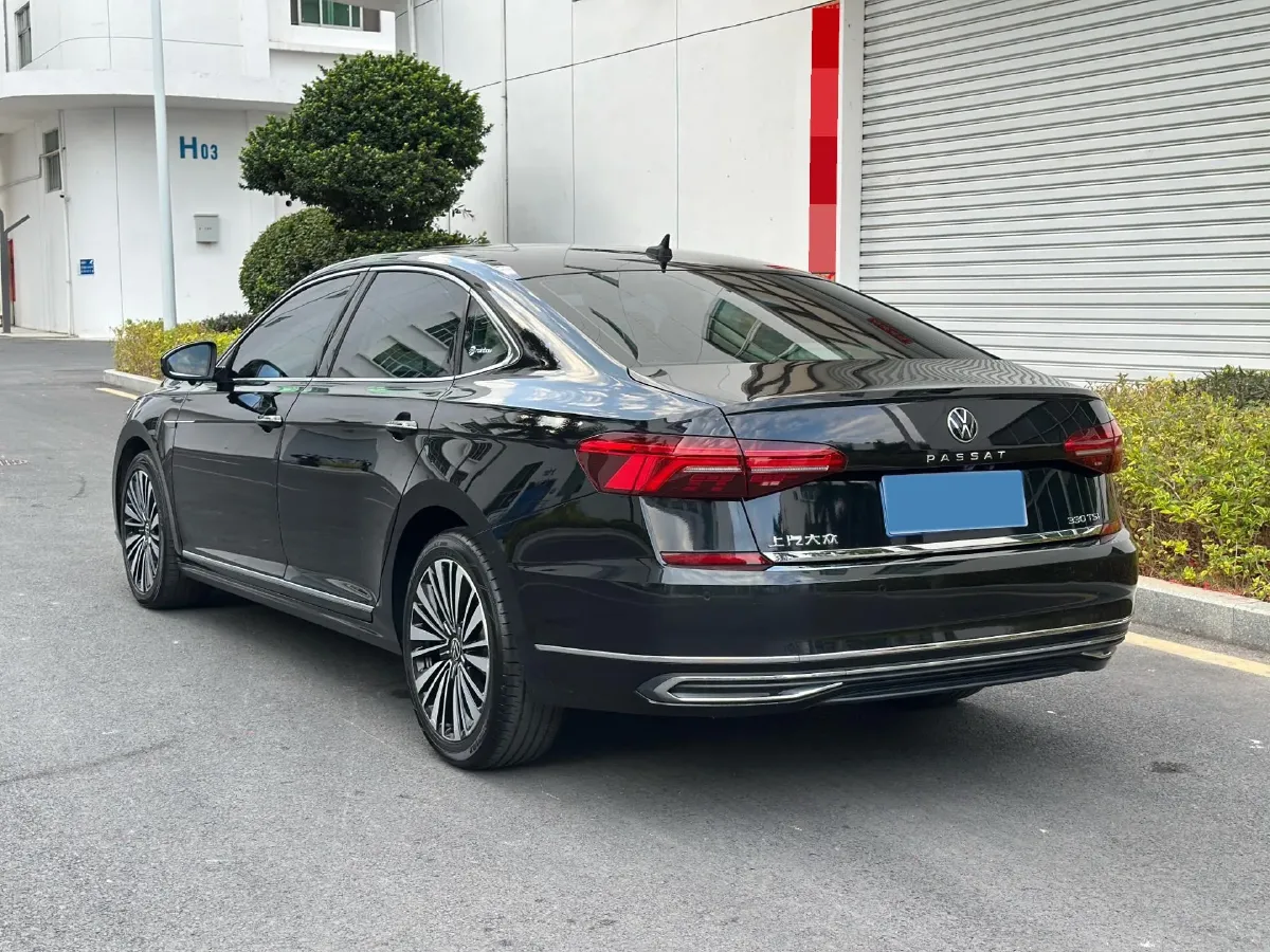 2021 Volkswagen Passat 2.0T 186HP L4 7DCT,autocango,china used car exporter,china ev exporter,chinese used car exporter,chinese used ev exporter