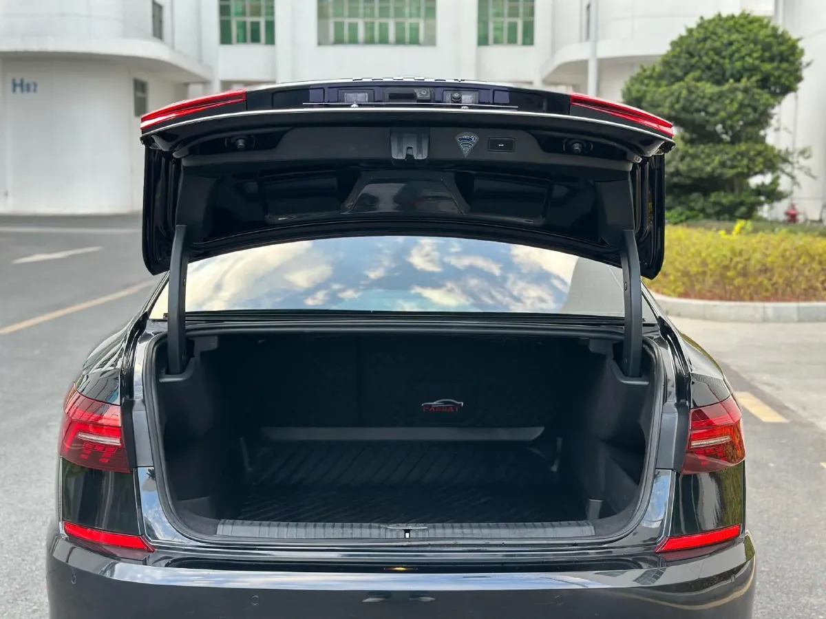 2021 Volkswagen Passat 2.0T 186HP L4 7DCT,autocango,china used car exporter,china ev exporter,chinese used car exporter,chinese used ev exporter