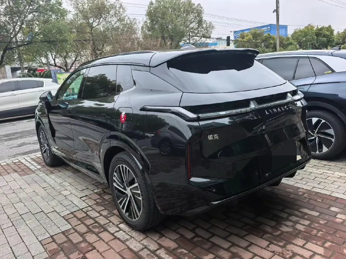 2025 LYNK&CO 08 EM-P 1.5T 163HP L4 3DHT PHEV 21.2KWH,autocango,china used car exporter,china ev exporter,chinese used car exporter,chinese used ev exporter
