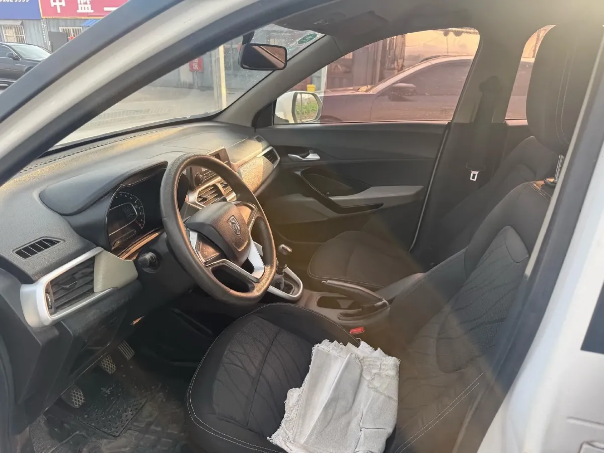 2019 WuLing HongGuang 1.5L 99HP L4 6MT,autocango,china used car exporter,china ev exporter,chinese used car exporter,chinese used ev exporter