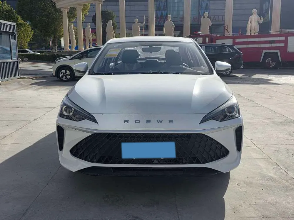 2026 Roewe i5 1.5L 129HP L4 CVT,autocango,china used car exporter,china ev exporter,chinese used car exporter,chinese used ev exporter