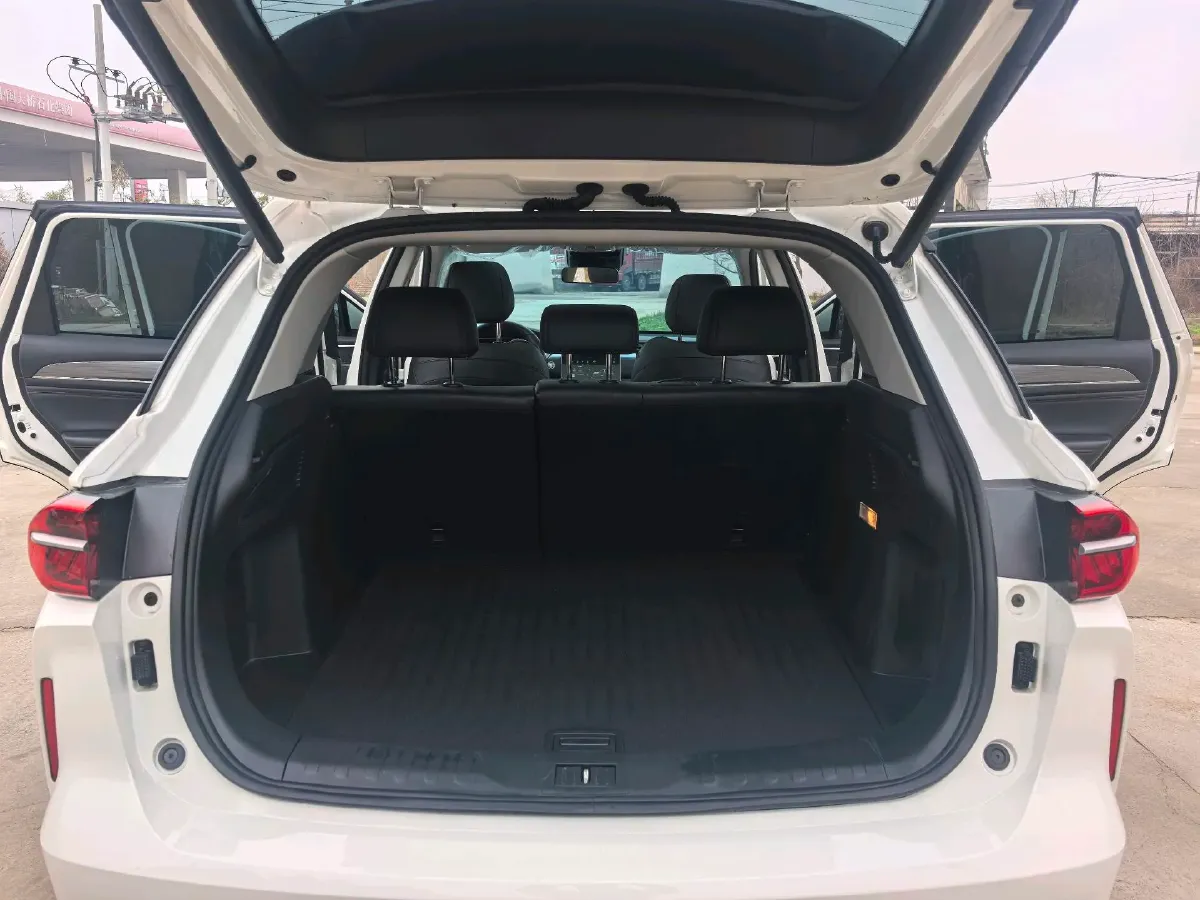 2023 GAC Trumpchi GS4 Plus 2.0T 252HP L4 6AT,autocango,china used car exporter,china ev exporter,chinese used car exporter,chinese used ev exporter