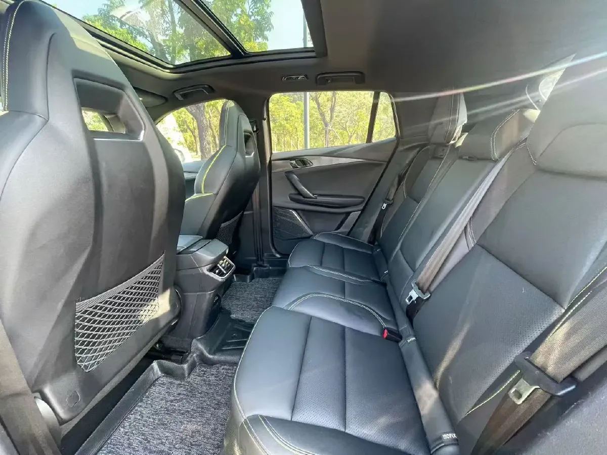 2023 LYNK&CO 06 1.5T 181HP L4 7DCT,autocango,china used car exporter,china ev exporter,chinese used car exporter,chinese used ev exporter