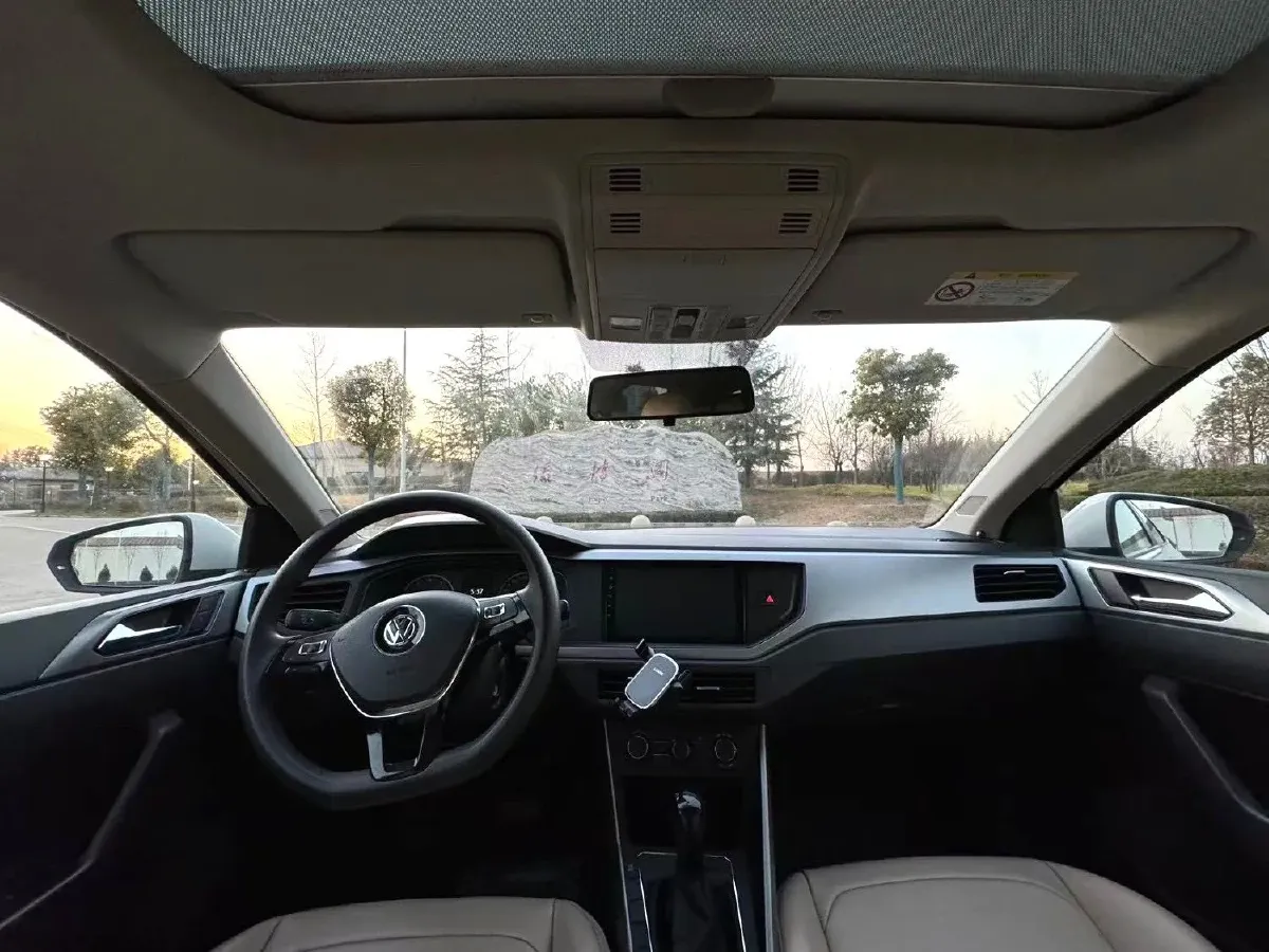 2019 Volkswagen Polo 1.5L 113HP L4 6AT,autocango,china used car exporter,china ev exporter,chinese used car exporter,chinese used ev exporter